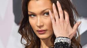 Bella Hadid modelliği bıraktı 18